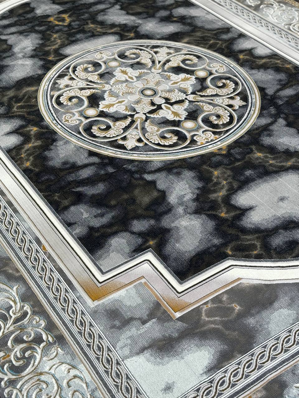 فرش 700 شانه طرح مدوسا